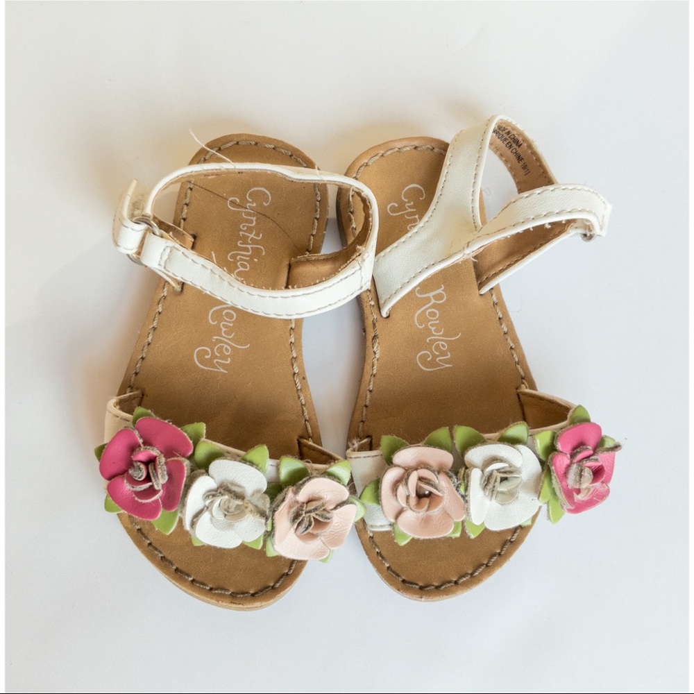 Cynthia Rowley Floral Size 6 Sandals